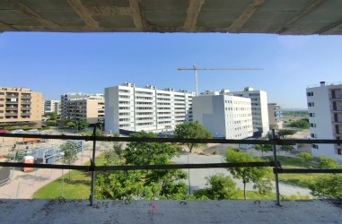 Vistas a la plaza central y al Edificio Esparta desde el Edificio Aqua Brisa