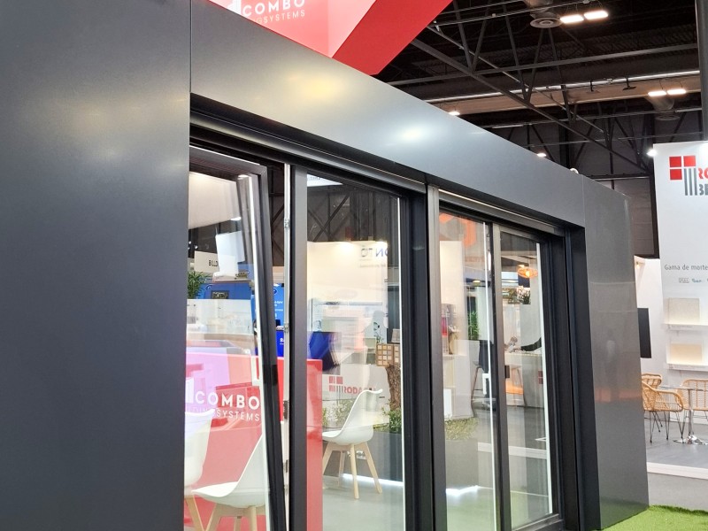 Balconera industrializada, medidas aproximadas según promoción