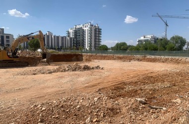 Avance de excavaci�n en las obras de Silk Homes