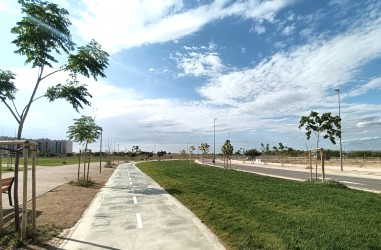 Parque Norte en la zona de Rosales del Canal, junto a Sinfonía del Canal